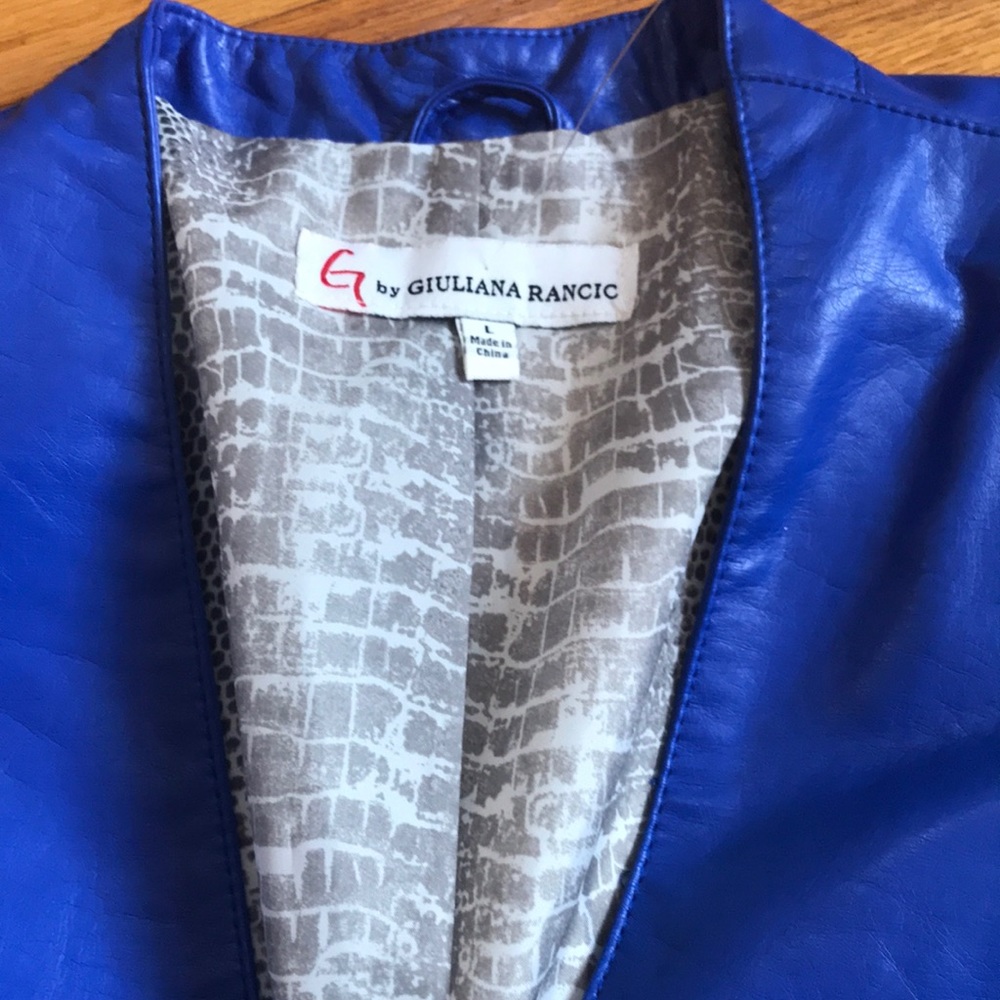 Giuliana Rancic jacket - Picture 3 of 5
